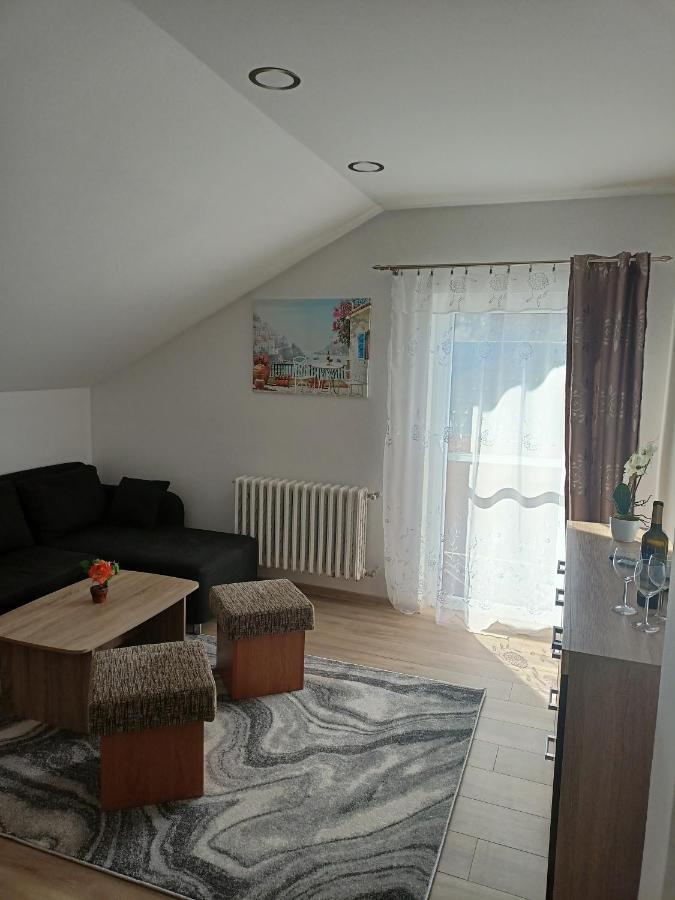 Apartmán Zlatá rybka Podhájska Exterior foto